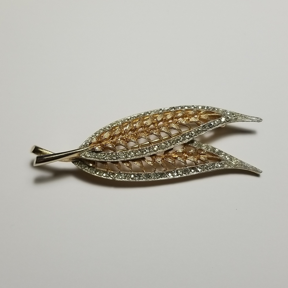 Vintage Gold-Tone Leaf Brooch
